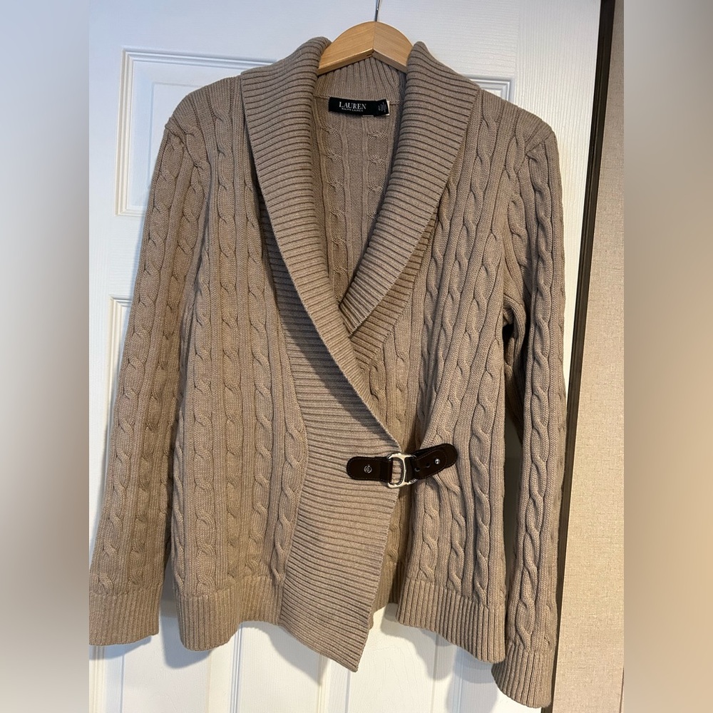 Women’s size XL RALPH LAUREN SWEATER.